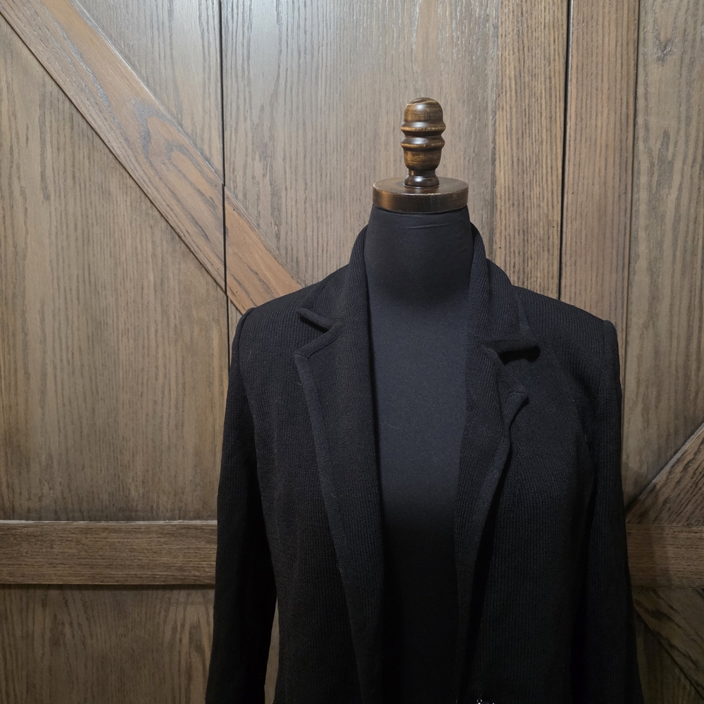 St. John Black Blazer - Picture 2 of 3